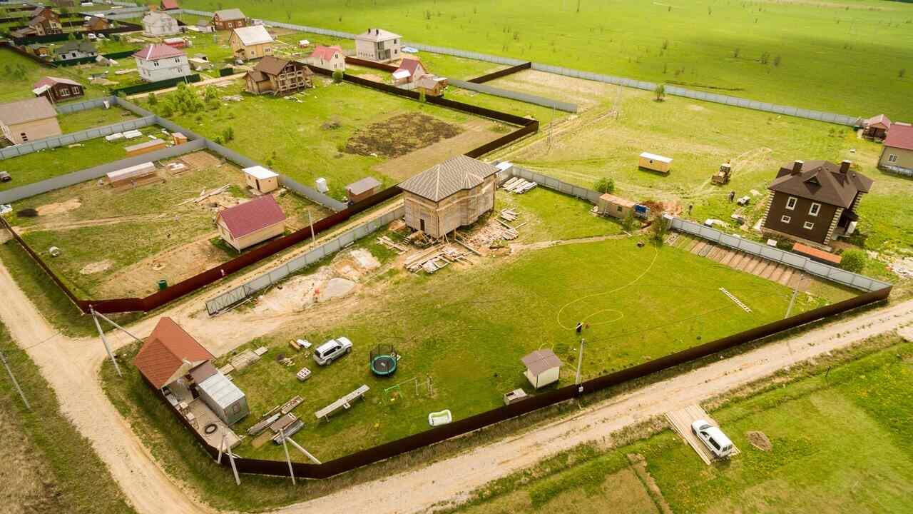 Земельная «амнистия»: когда можно узаконить самовольно занятый участок