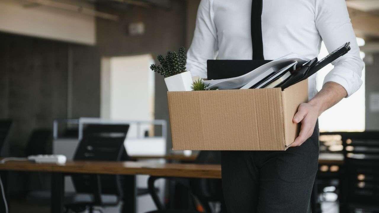 Правда и мифы об увольнении – что нужно знать белорусам?