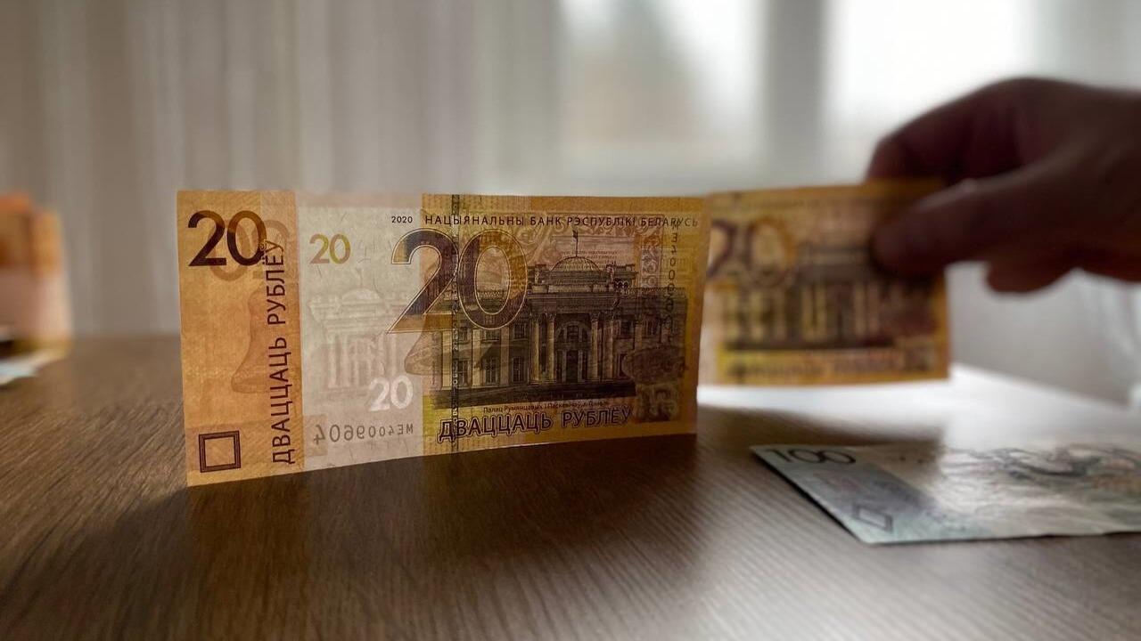 С зарплаты удерживают 50% – белоруска рассказала, как гасит чужой кредит