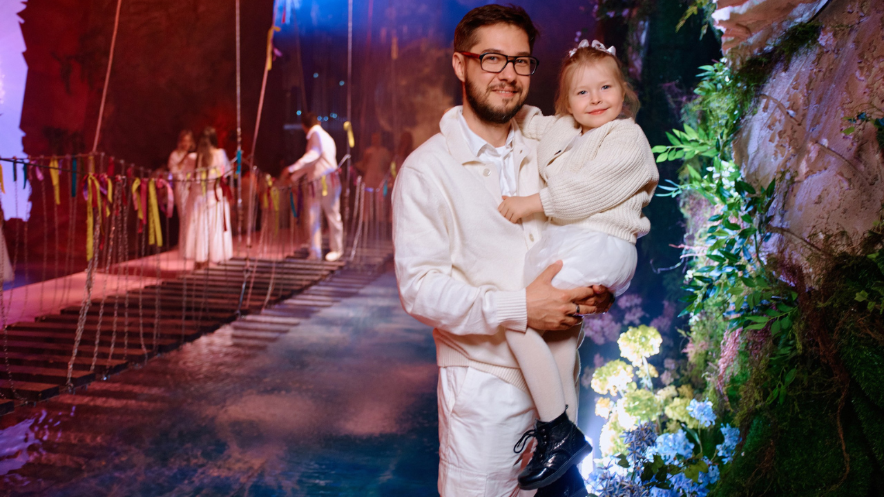 В Минске открылся новый сезон нашумевшей выставки «НЕБО.РЕКА»