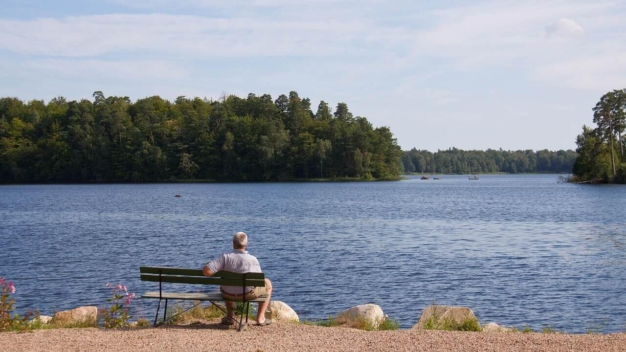 Кому в Беларуси можно выбирать удобное время отпуска? Рассказали в Минтруда