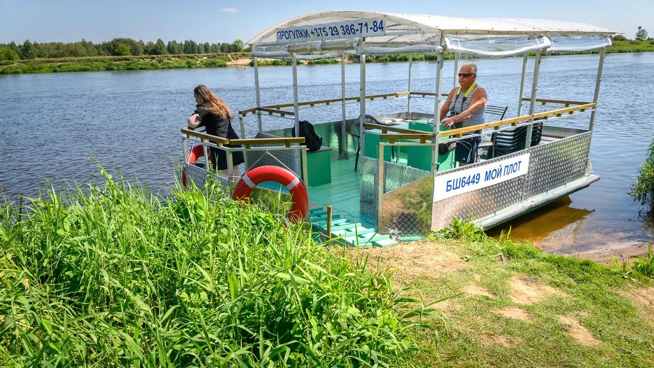 Зарабатывать на водных прогулках можно»: пенсионер построил плот для речных  путешествий