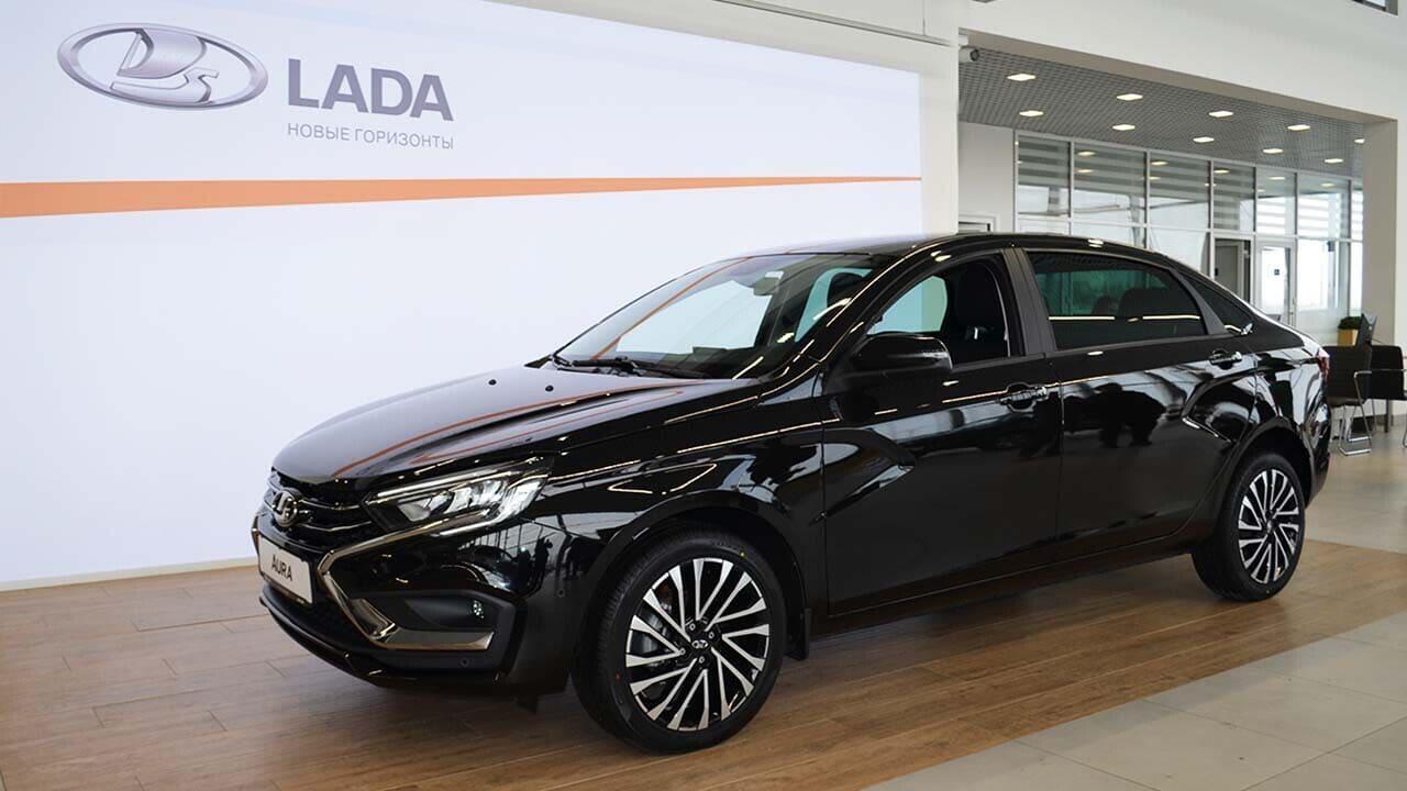 «Перспектив работы нет». Крупный дистрибьютор LADA распродал почти весь склад автомобилей