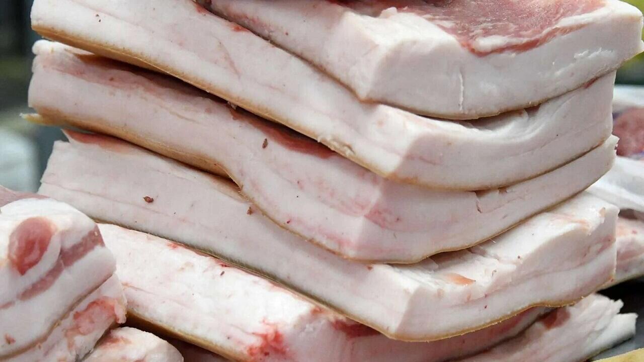 В России уничтожили 43 тонны сала, которое ввезли из Беларуси