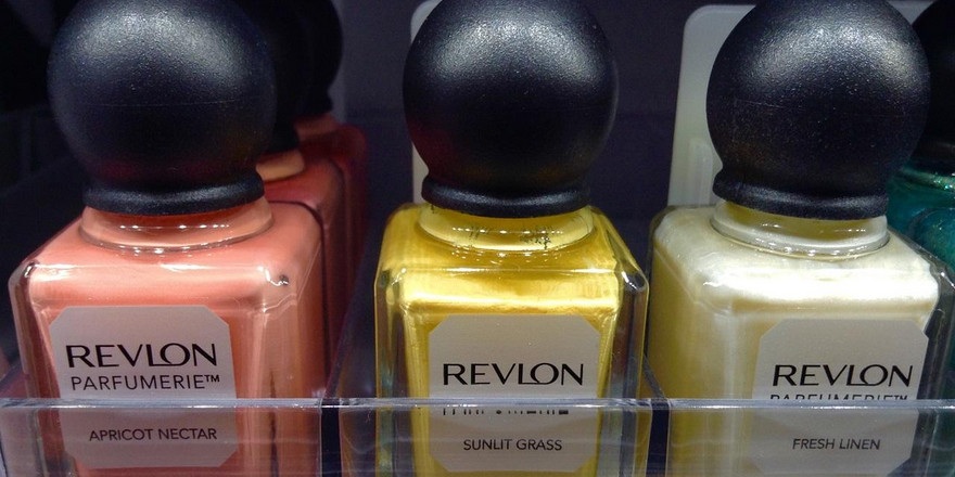 Косметический гигант Revlon после 90 лет в бизнесе объявил о банкротстве