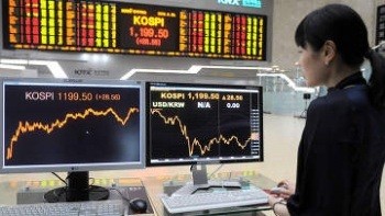 Биржи Азиатско-Тихоокеанского региона сегодня открылись ростом ведущих индексов на новостях из Европы