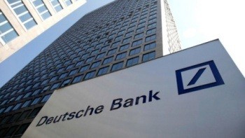 Прибыль Deutsche Bank упала на 46%