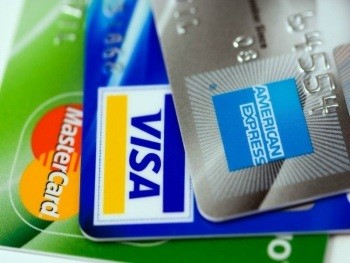 В Минске карточками платят примерно в 16% случаев