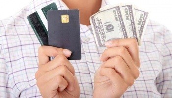 Вклад или сберегательная карточка – что выгоднее?