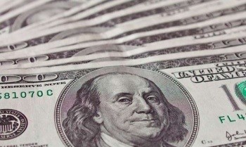 На торгах 17 июня курс доллара и евро продолжили падение