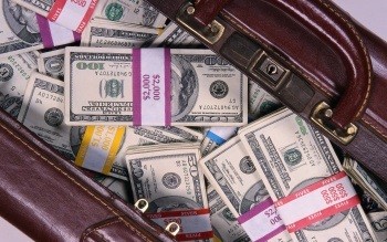 Попавший под сокращение сотрудник «БПС-Сбербанка» украл 740 тысяч долларов