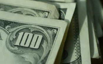 На торгах 24 июля курс доллара остался неизменным