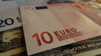 На торгах 9 октября белорусский рубль укрепился к евро