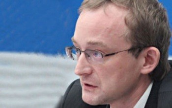 Причина оттока рублевых вкладов в узости рынка и неосведомленности населения