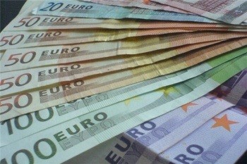 11 ноября на торгах белорусский рубль дал фору евро и российскому рублю