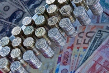 Торги БВФБ 14 ноября. Белорусский рубль отступает по всем фронтам