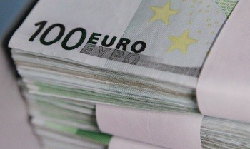  На торгах 28 ноября евро обновил годовой максимум