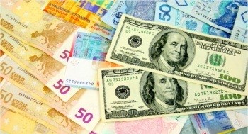 Торги 9 декабря: российский рубль и евро продолжаю расти