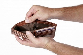 Средняя зарплата в Минске в октябре достигла 772 доллара 