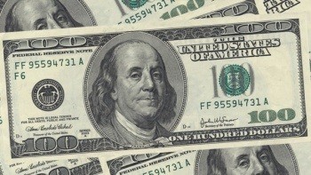 Куда пристроить «дядю» Бенджамина: лучшие вклады в валюте