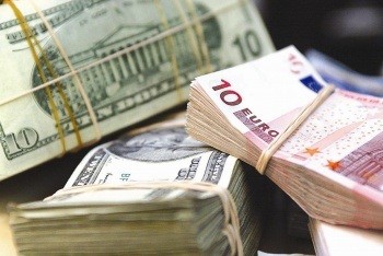 По итогам торгов 29 июля курс доллара вырос до 10 310 рублей
