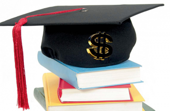 Инвестиции в будущее: за сколько месяцев окупится диплом программиста, педагога и медика?