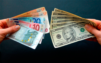 Валютные торги 3 октября: доллар вырос, евро взял выходной