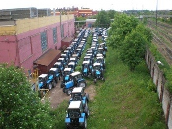 Трактора по дешевке: продукция белорусского машиностроения перестала пользоваться спросом