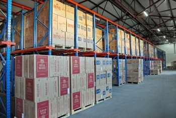 Частникам разрешили оптовую торговлю табаком и алкоголем