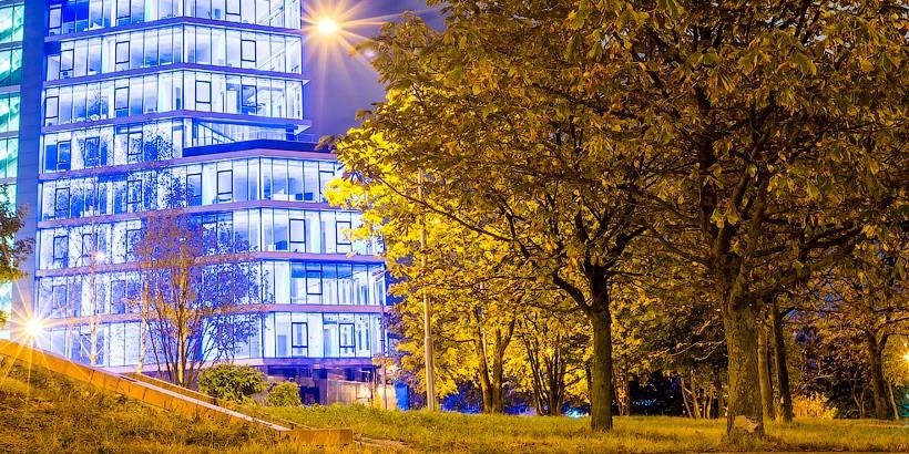 Минские здания вечером 2 апреля станут синими