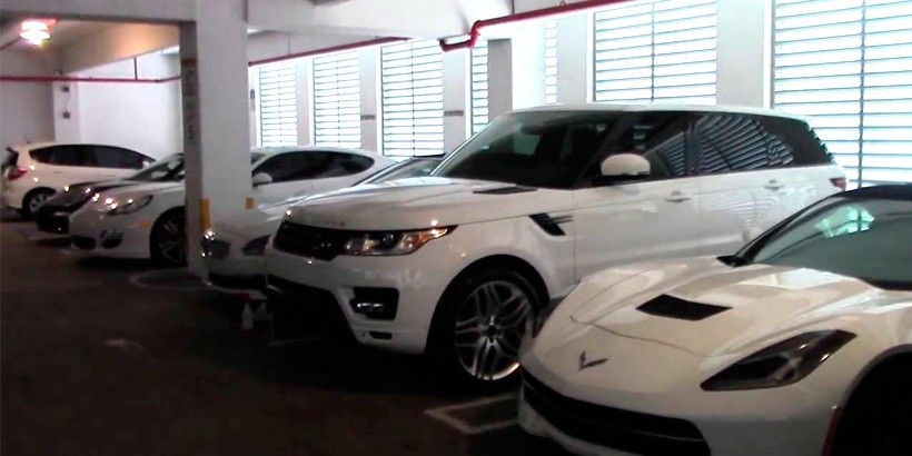 В 75 на «Бентли». Больше сотни пожилых минчан оказались владельцами супердорогих авто