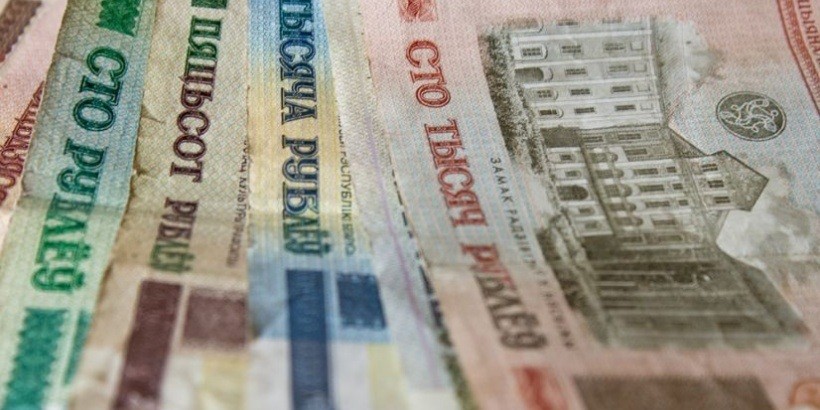 Средняя зарплата в Беларуси выросла на 479 тысяч рублей