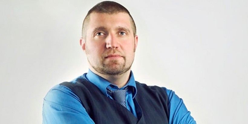 «Бизнесу пора перестать уповать на «Батьку». Дмитрий Потапенко приехал учить белорусов