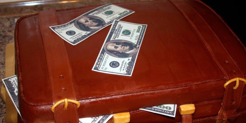 ОМОН отыскал и вернул владельцу портфель с 5 тысячами долларов