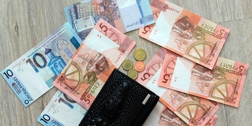 Белорусам пообещали в 2017 году рост реальной зарплаты на 1,5 процента