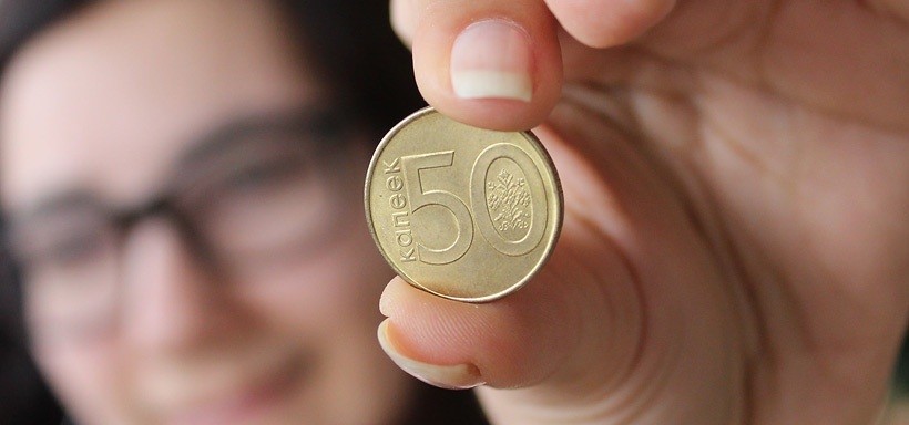 В реальной зарплате за июль больше всего потеряли строители и металлурги