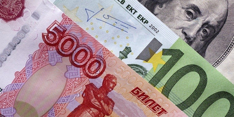 Рубль – плюс, евро – минус. Нацбанк изменил структуру корзины иностранных валют