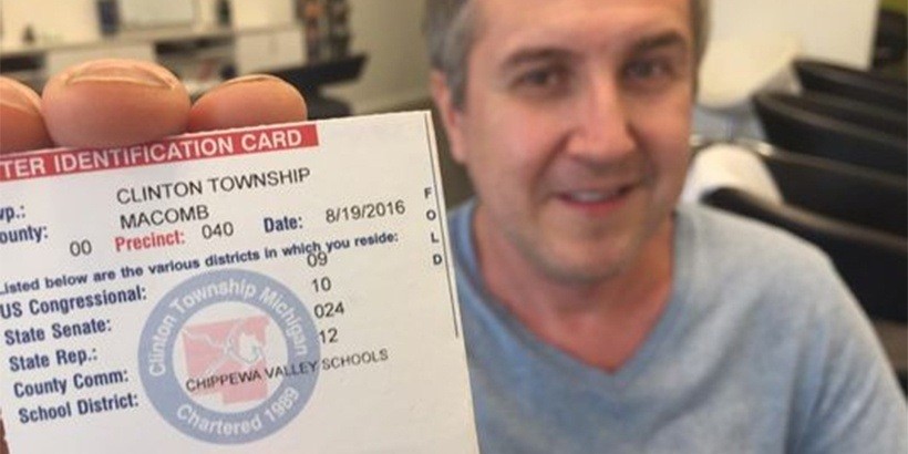 «Стараемся не говорить о политике». Как уроженец Беларуси открыл в США парикмахерскую