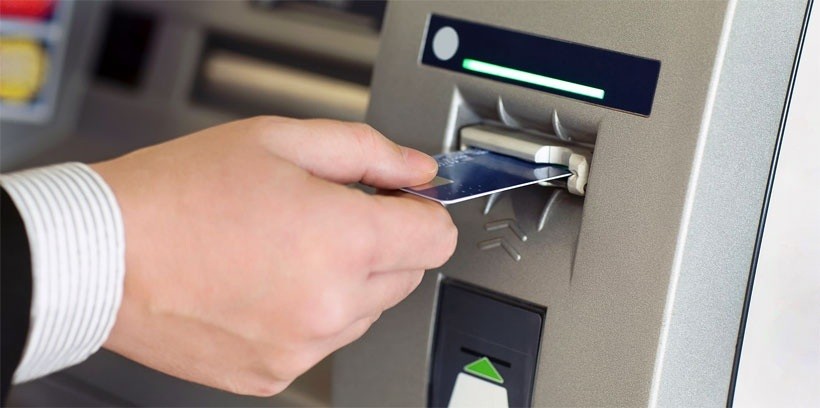 В эту субботу ночью и утром могут не срабатывать карты ряда банков