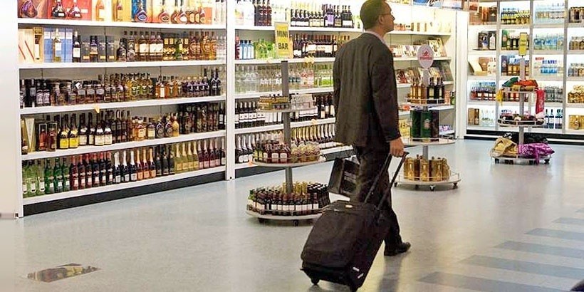 Белорусы и россияне стали тратить меньше денег в литовских магазинах