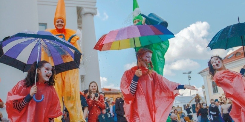 В Минске пройдет бесплатный «марафон» уличных театров с цирковым двориком