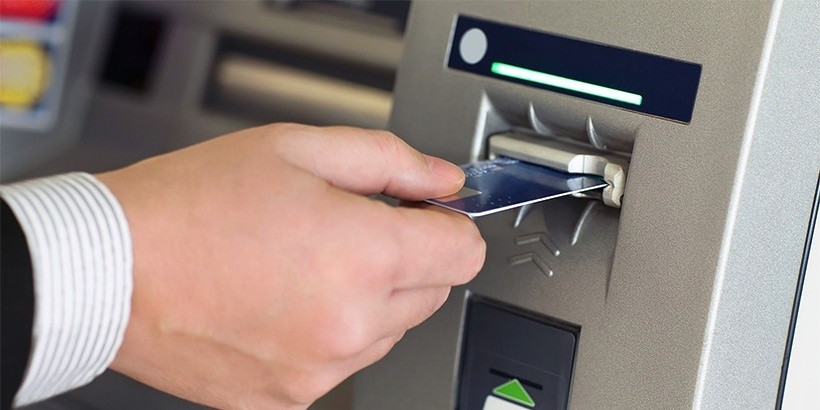 Рано утром в субботу карточки ряда банков могут сбоить