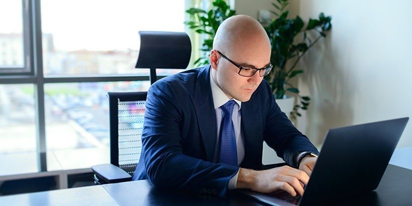 Президент одобрил покупку «Паритетбанка» Виктором Прокопеней