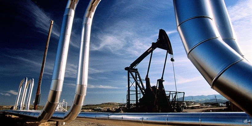 С 1 августа снижаются экспортные пошлины на нефть и нефтепродукты