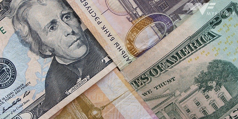 Курс доллара преодолел психологическую отметку в 2 рубля