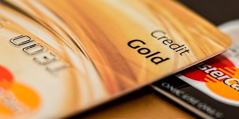 Бонусы «золотых» карт Mastercard: от VIP-зала аэропорта до услуг «консьержа»