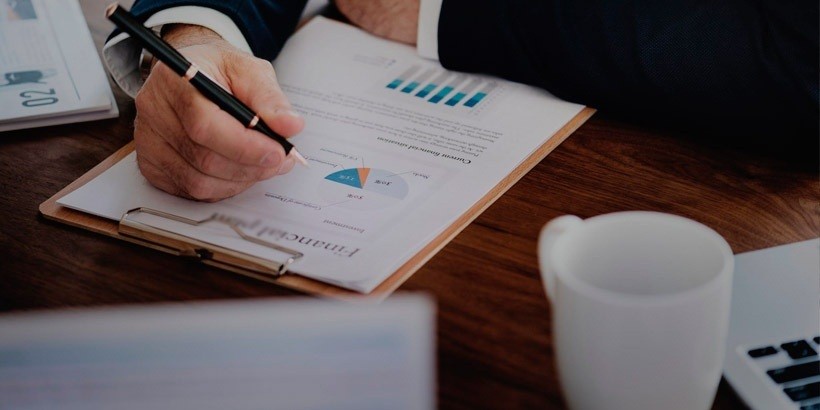 Банки продаются и покупаются: главные события финансового рынка за июнь