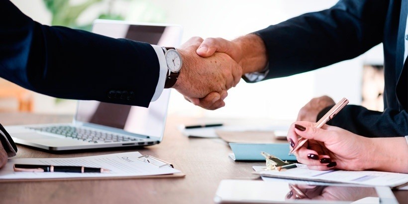 Банк предложил бизнесу проверить «чистоту» контрагентов