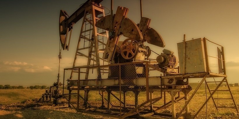 Котировки нефти упали до минимума в 2018 году