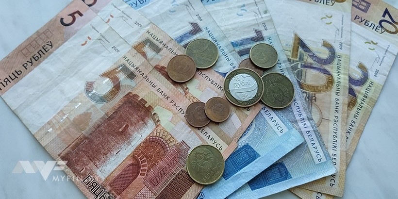 Больше, чем «по 500»: стал известен размер средней зарплаты в марте